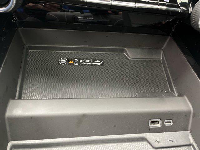2025 Chevrolet Suburban 4WD Premier
