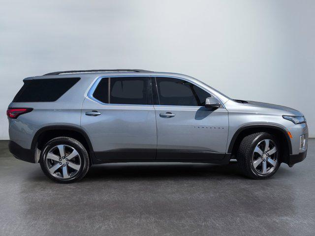 2023 Chevrolet Traverse AWD LT Leather