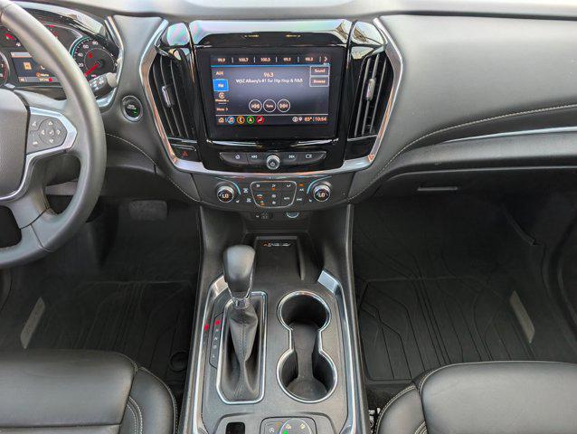 2023 Chevrolet Traverse AWD LT Leather