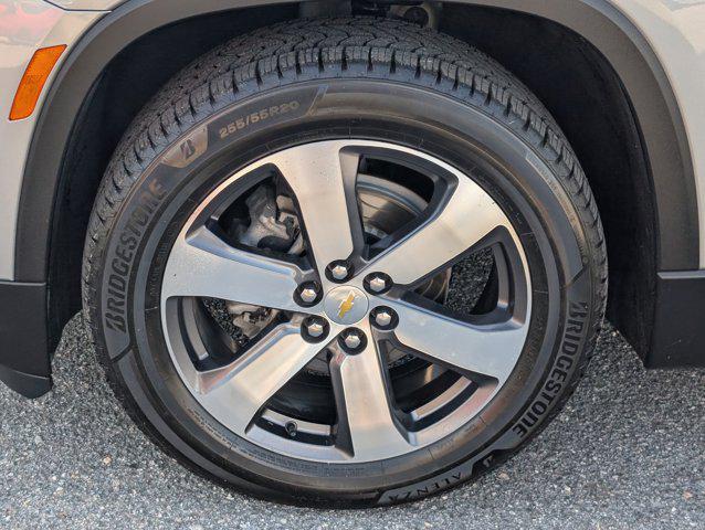 2023 Chevrolet Traverse AWD LT Leather
