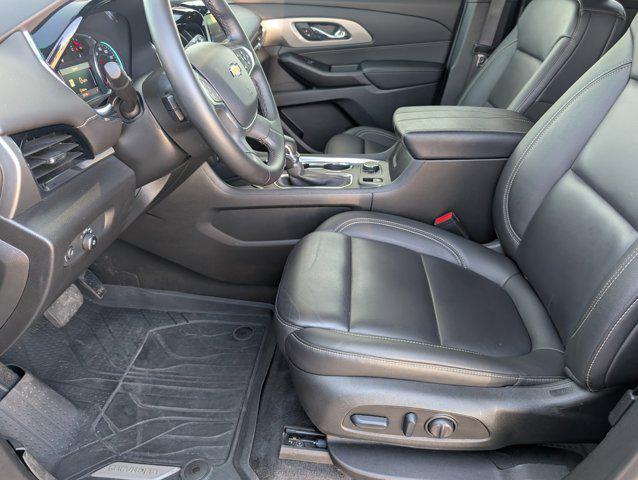 2023 Chevrolet Traverse AWD LT Leather