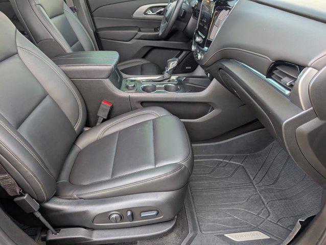 2023 Chevrolet Traverse AWD LT Leather