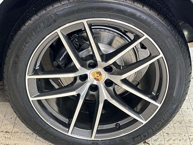 2026 Porsche Macan Unknown