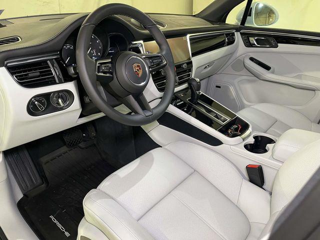 2026 Porsche Macan Unknown