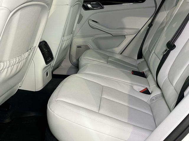 2026 Porsche Macan Unknown