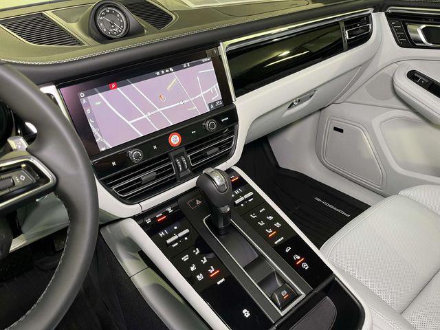 2026 Porsche Macan Unknown