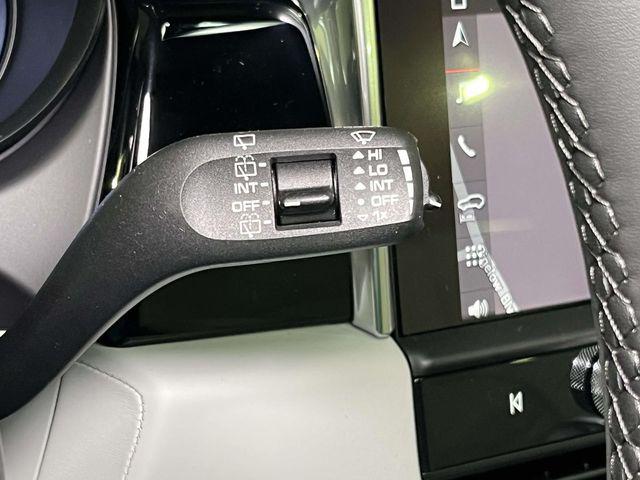 2026 Porsche Macan Unknown