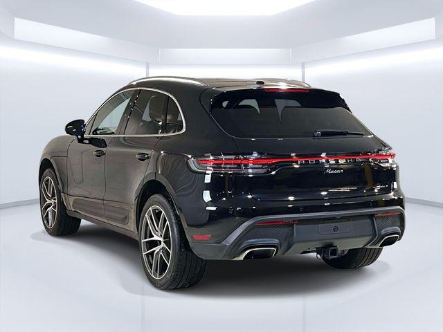 2025 Porsche Macan Unknown