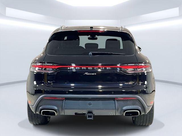 2025 Porsche Macan Unknown