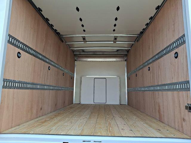 2026 Ford E-350 Cutaway 2026 FORD E-350 CUTAWAY CHASSIS 2DR 138 WB HD