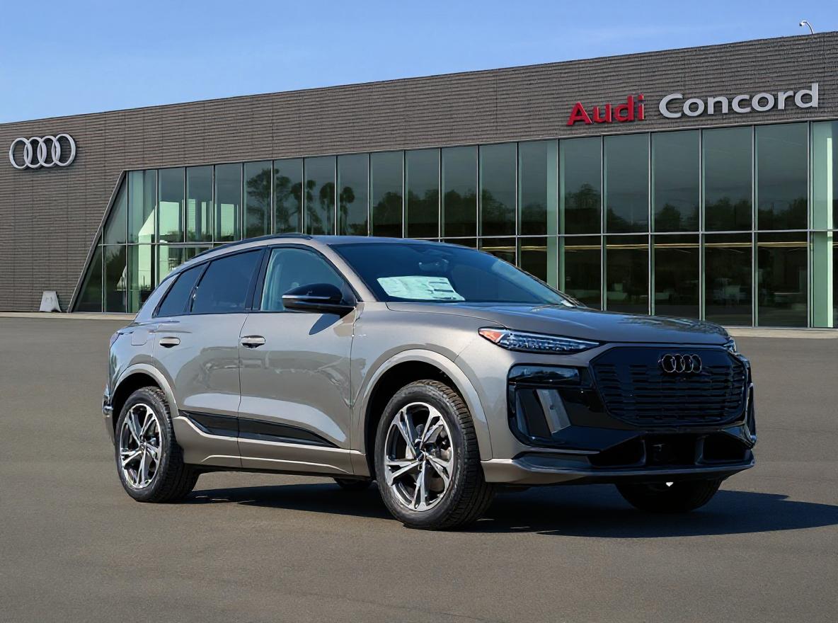 Magnet Gray 2027 Audi Q6 e-tron SUV / Crossover All-Wheel Drive Automatic