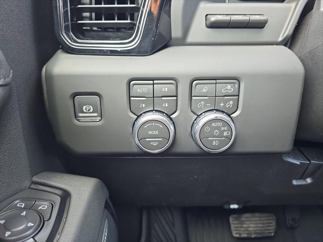 2026 GMC Sierra 2500HD Crew Cab, Standard Bed, AT4, 4WD