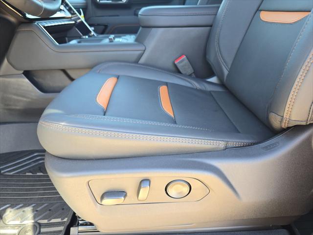 2026 GMC Sierra 2500HD Crew Cab, Standard Bed, AT4, 4WD
