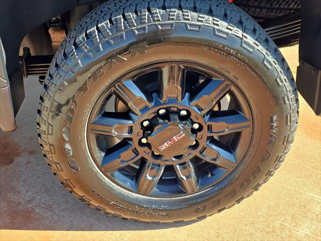 2026 GMC Sierra 2500HD Crew Cab, Standard Bed, AT4, 4WD