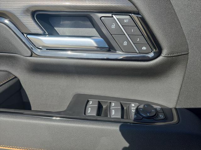 2026 GMC Sierra 2500HD Crew Cab, Standard Bed, AT4, 4WD