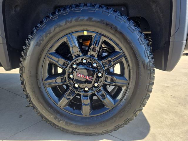 2026 GMC Sierra 2500HD Crew Cab, Standard Bed, AT4, 4WD