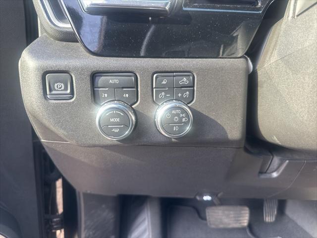 2025 GMC Sierra 1500 4WD Crew Cab Short Box SLT