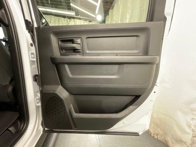 2026 Ram 2500 Black Express Crew Cab 4x4 6'4" Box