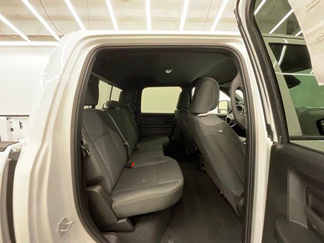 2026 Ram 2500 Black Express Crew Cab 4x4 6'4" Box