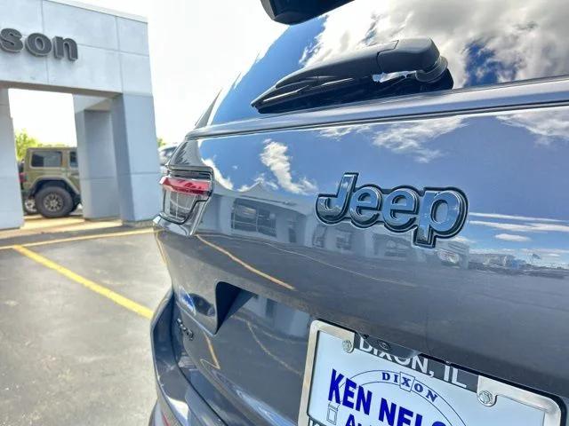 2026 Jeep Grand Cherokee Limited Reserve