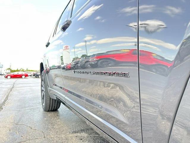 2026 Jeep Grand Cherokee Limited Reserve