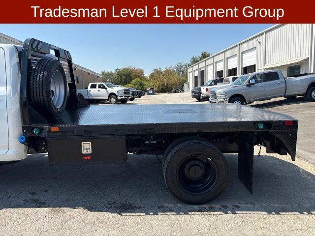 2026 RAM 5500 Chassis RAM 5500 TRADESMAN CHASSIS CREW CAB 4X4 84 CA
