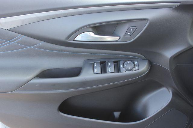 2026 Buick NV Sport Touring FWD