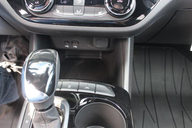 2026 Buick NV Sport Touring FWD
