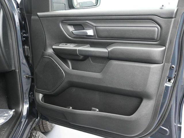 2026 Ram 1500 Express Crew Cab 4x4 57 Box