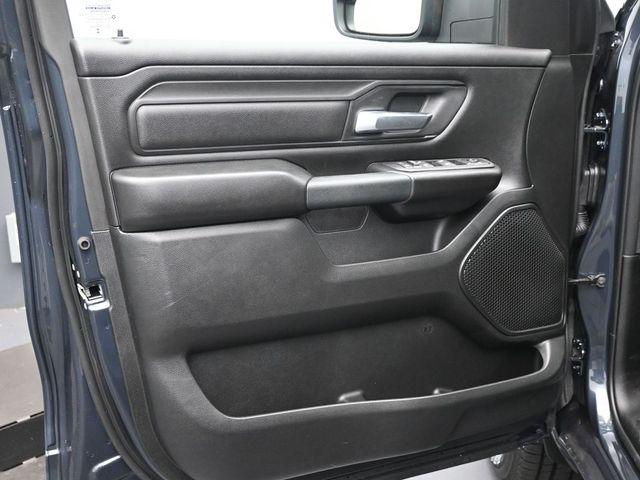 2026 Ram 1500 Express Crew Cab 4x4 57 Box