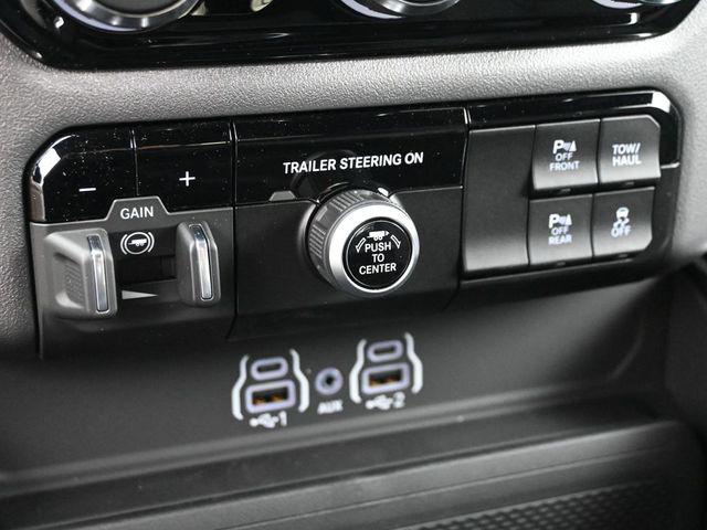 2026 Ram 1500 Express Crew Cab 4x4 57 Box