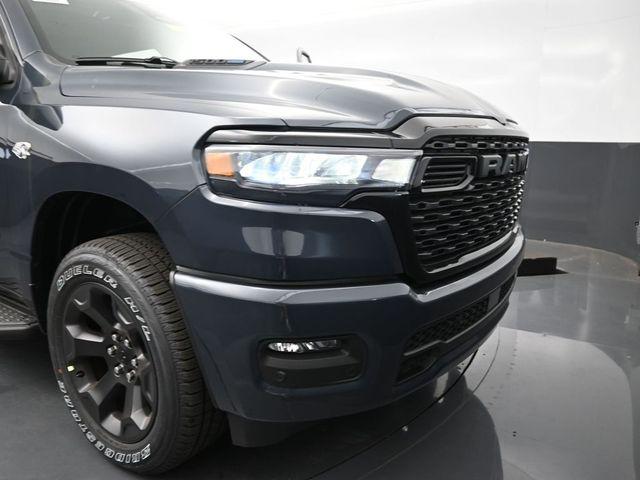 2026 Ram 1500 Express Crew Cab 4x4 57 Box