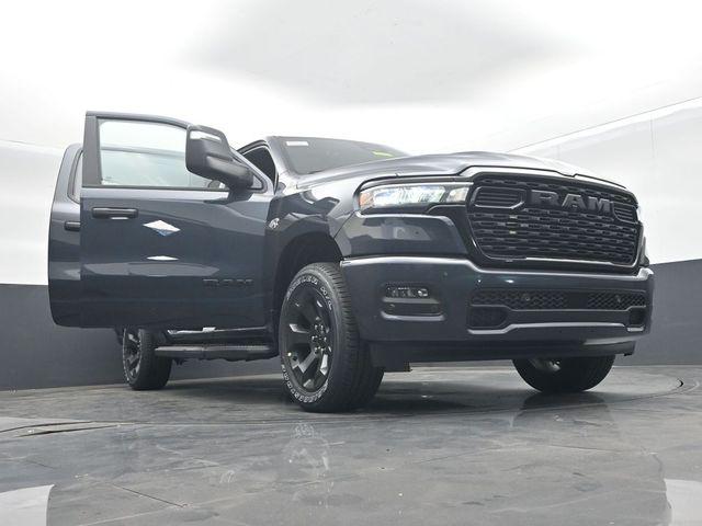 2026 Ram 1500 Express Crew Cab 4x4 57 Box