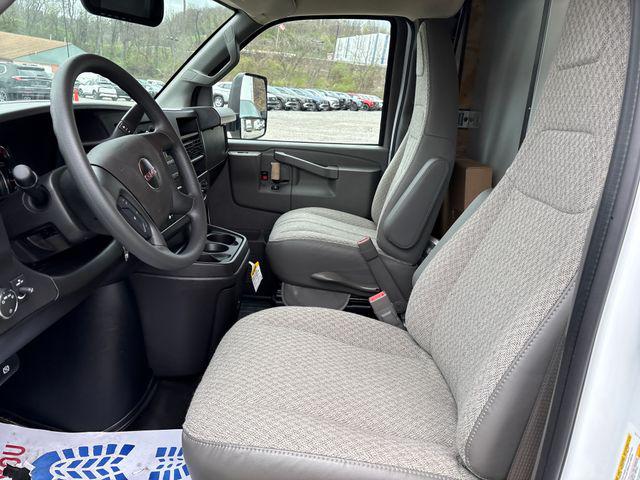 2026 GMC Savana Cutaway 4500 Van