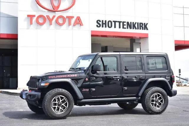 2024 Jeep Wrangler 4-Door Rubicon 4x4 for sale in Quincy, IL