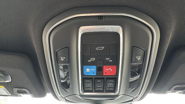 2026 Jeep Grand Cherokee 85th Anniversary Edition