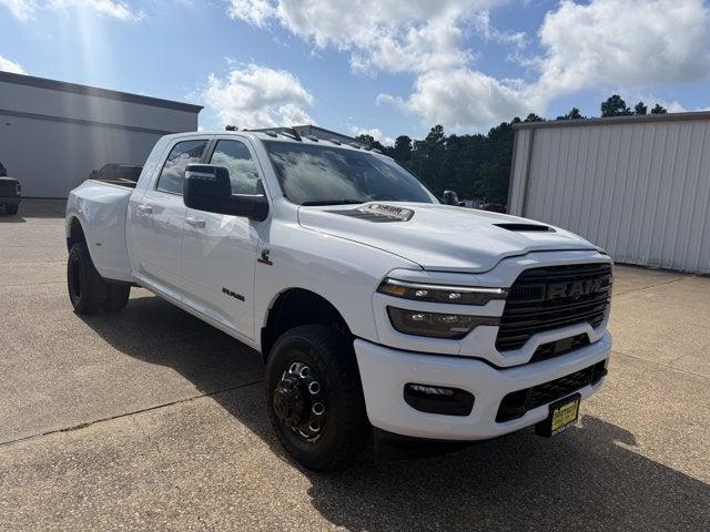 2026 RAM Ram 3500 RAM 3500 LARAMIE MEGA CAB 4X4 64 BOX