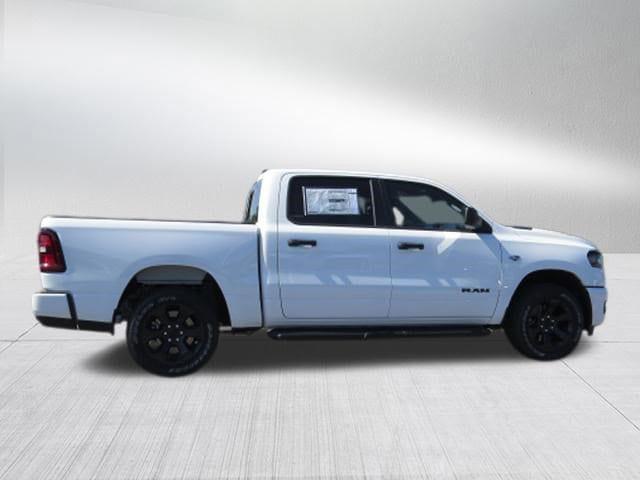 2026 RAM Ram 1500 RAM 1500 EXPRESS CREW CAB 4X4 57 BOX