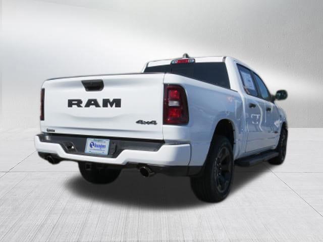 2026 RAM Ram 1500 RAM 1500 EXPRESS CREW CAB 4X4 57 BOX