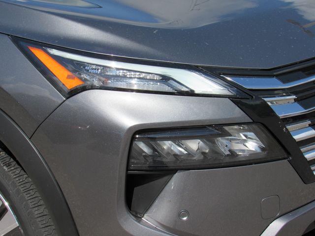 2024 Nissan Rogue SL FWD