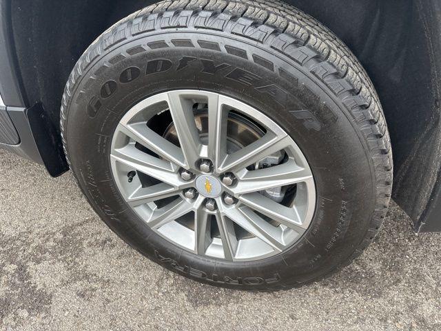 2023 Chevrolet Traverse FWD LT Cloth