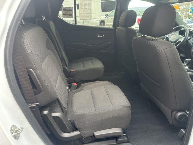 2023 Chevrolet Traverse FWD LT Cloth