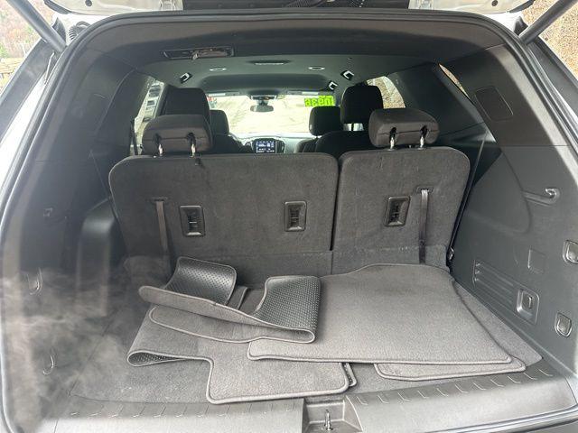 2023 Chevrolet Traverse FWD LT Cloth