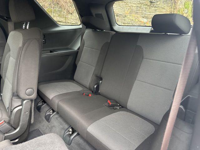 2023 Chevrolet Traverse FWD LT Cloth