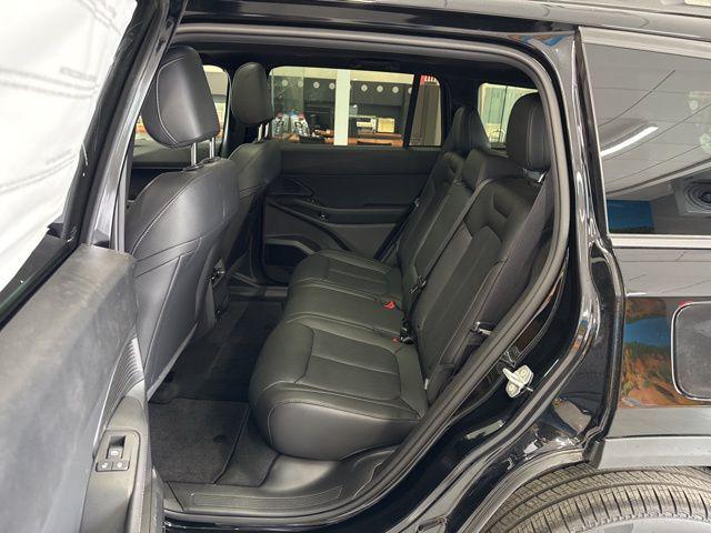 2026 Jeep Cherokee Overland 4x4