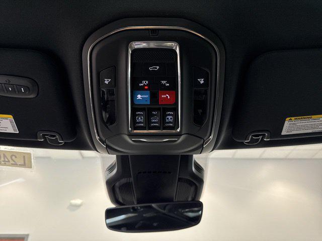 2026 Jeep Cherokee Overland 4x4