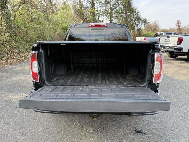 2022 GMC Canyon 4WD Crew Cab Short Box Denali