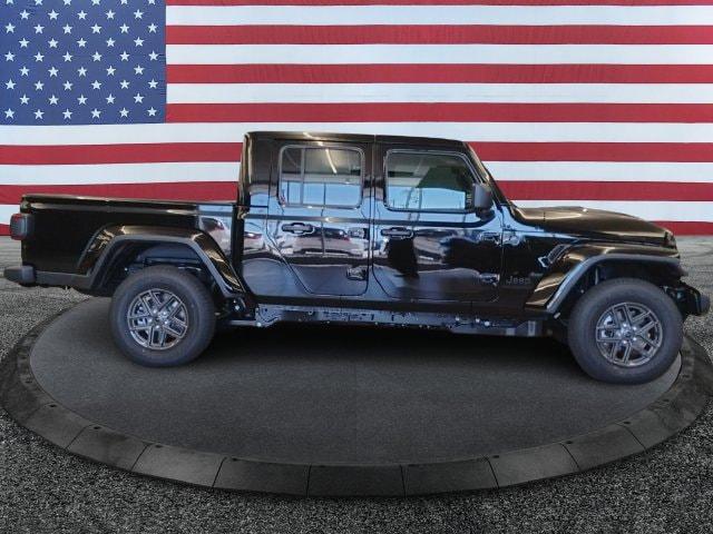 2026 Jeep Gladiator GLADIATOR SPORT S 4X4 2026 Jeep Gladiator GLADIATOR SPORT S 4X4