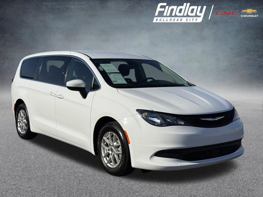 2023 Chrysler Voyager