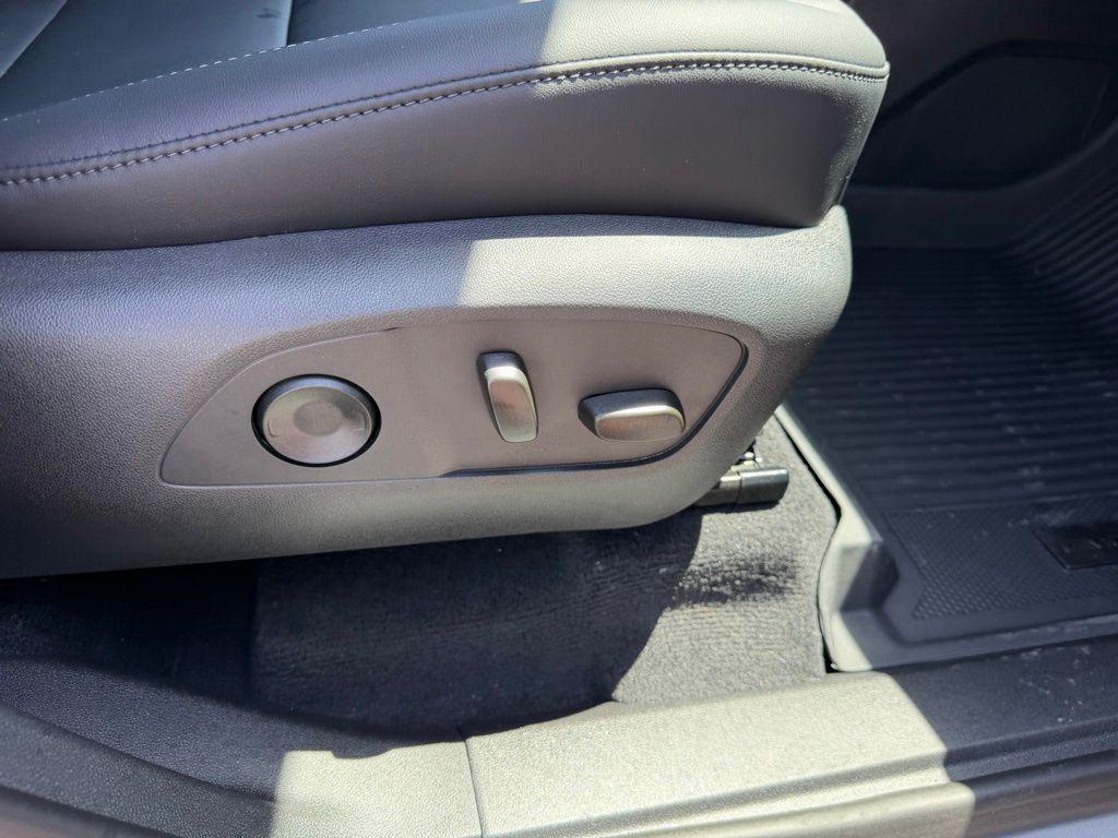 2026 GMC Acadia Elevation - Photo 14